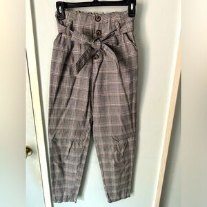 Women’s H&M plaid pants